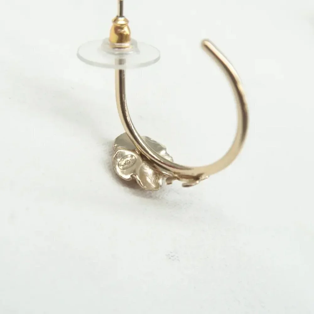 100% Authentic Chanel Flower CC Gold Metal Earrings 605-092924